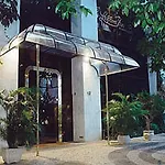 Leblon Inn Residence Service